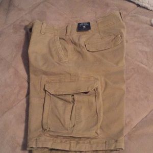 Hollister cargo shorts size 30
